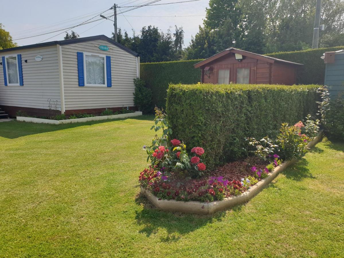 Le Clos Tranquille Hotell Gonneville-en-Auge Exteriör bild