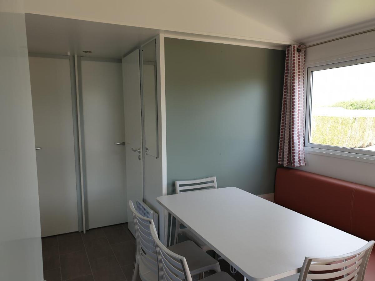 Le Clos Tranquille Hotell Gonneville-en-Auge Exteriör bild