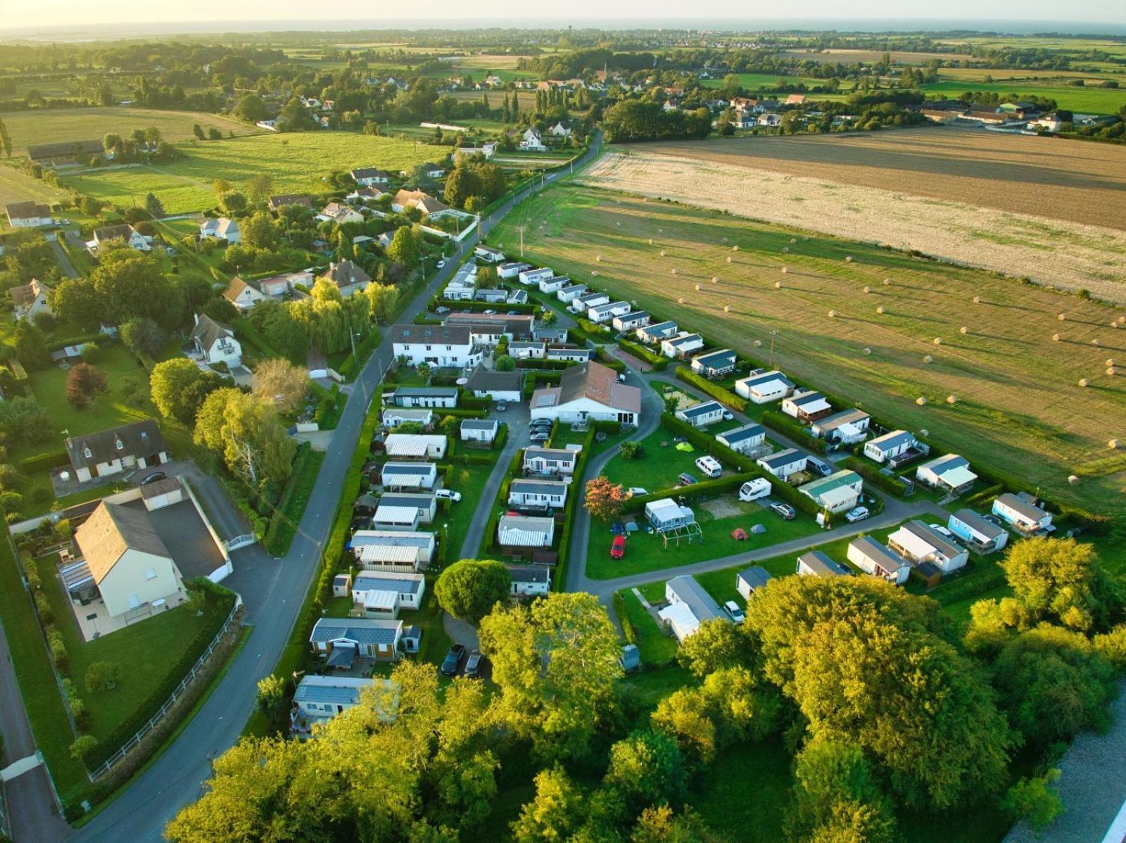 Le Clos Tranquille Hotell Gonneville-en-Auge Exteriör bild