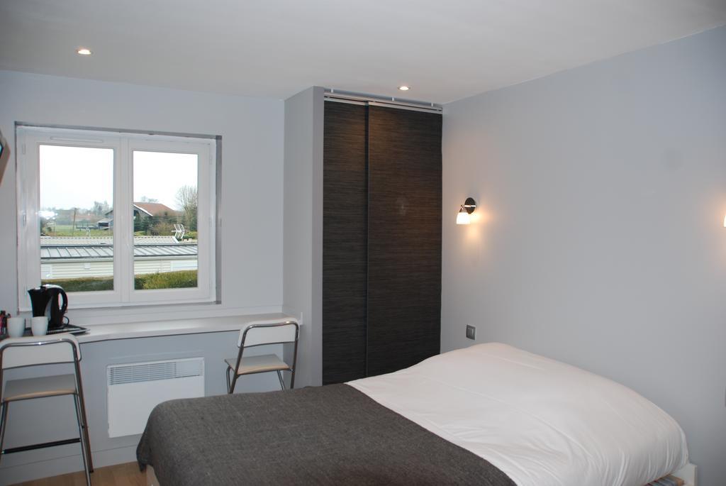 Le Clos Tranquille Hotell Gonneville-en-Auge Exteriör bild